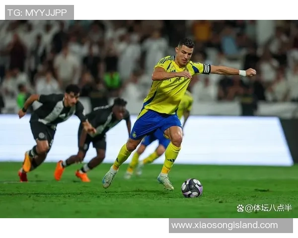 球星秀足球:全球顶级球员赛场争锋展现极致技艺与激情